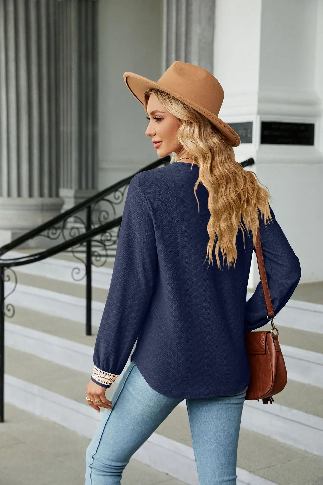 Lace Stitching V-neck T-shirt Loose Long-sleeved Solid Color Top For Women