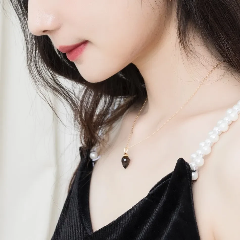 Light luxury tea crystal pendant