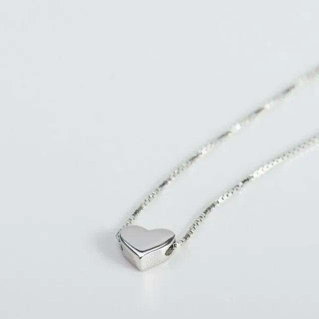 Heart-Shaped Clavicle Necklace