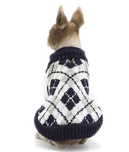 Cat and dog clothes are hot