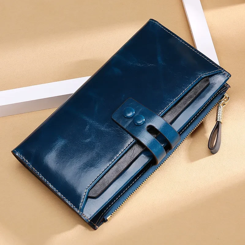 Manufacturers Wholesale Women'S Wallets Multi Card Buckle Long Oil Wax Leather Wallets European And American Retro Leather Handbags