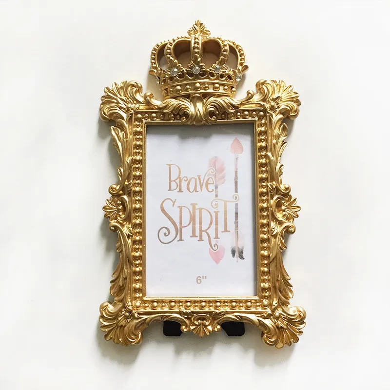 Set the crown photo frame