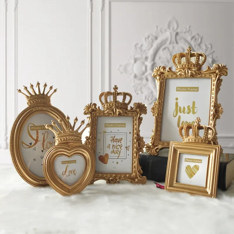 Set the crown photo frame