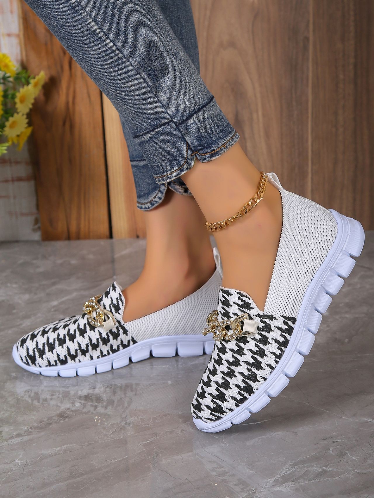 Breezy Houndstooth Mesh Loafers