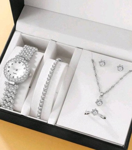Diamond Women Watches Luxury Fashion