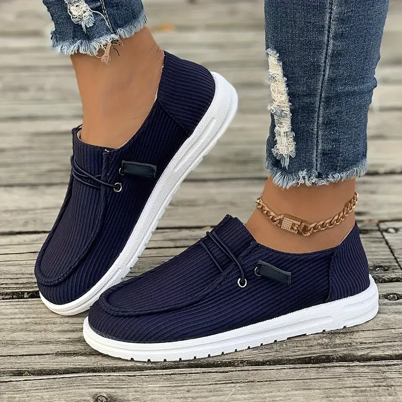Fashionable Solid Color Skate-Inspired Slip-On Sneakers