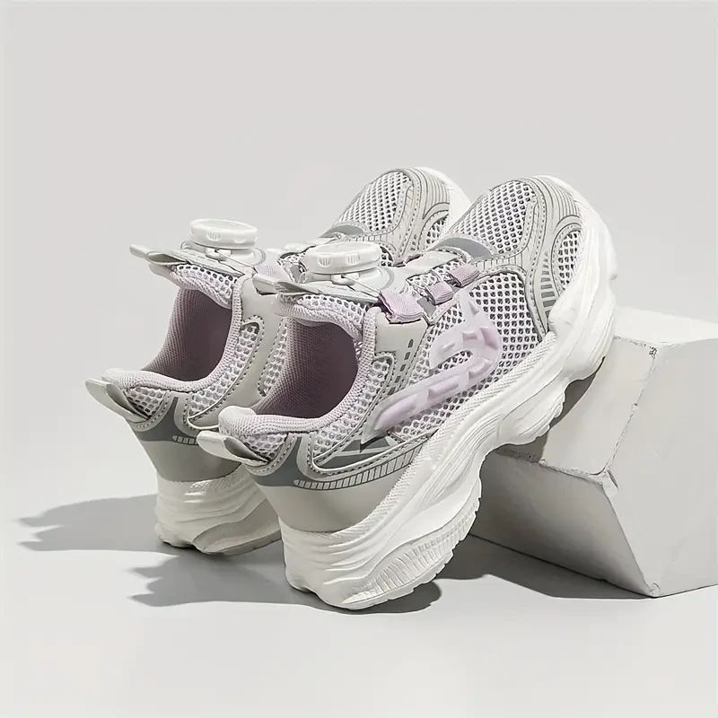 Trendy Cool Low Top Mesh Basketball Shoes