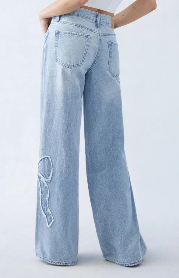 Women's Straight Trousers Embroidered Side Frayed Butterfly Jeans