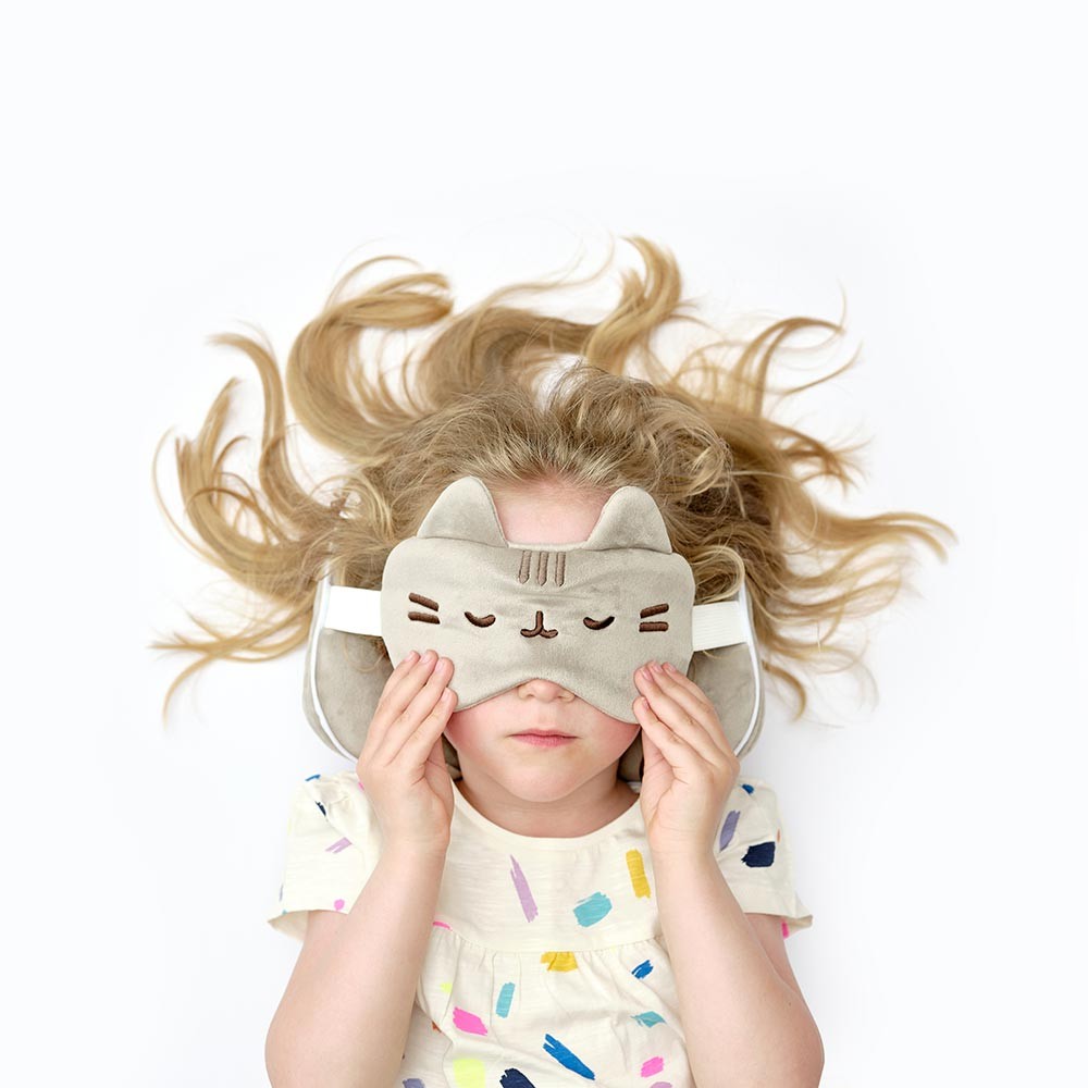 Relaxeazzz Pusheen Travel Pillow & Eye Mask Set