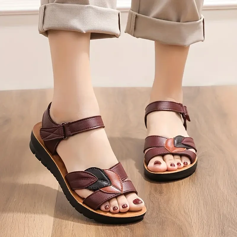 Women's Leaf Decor Sandals