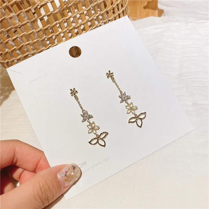 Silver Needle Zircon Wild Tassel Flower Earrings