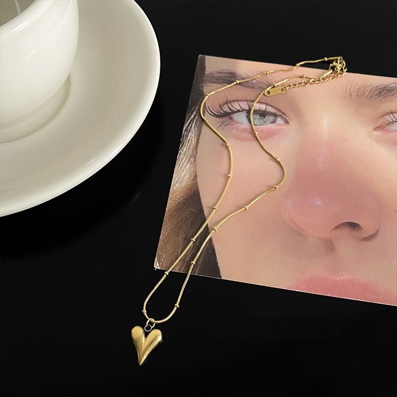 Love Light Luxury Metal Snake Bone Necklac