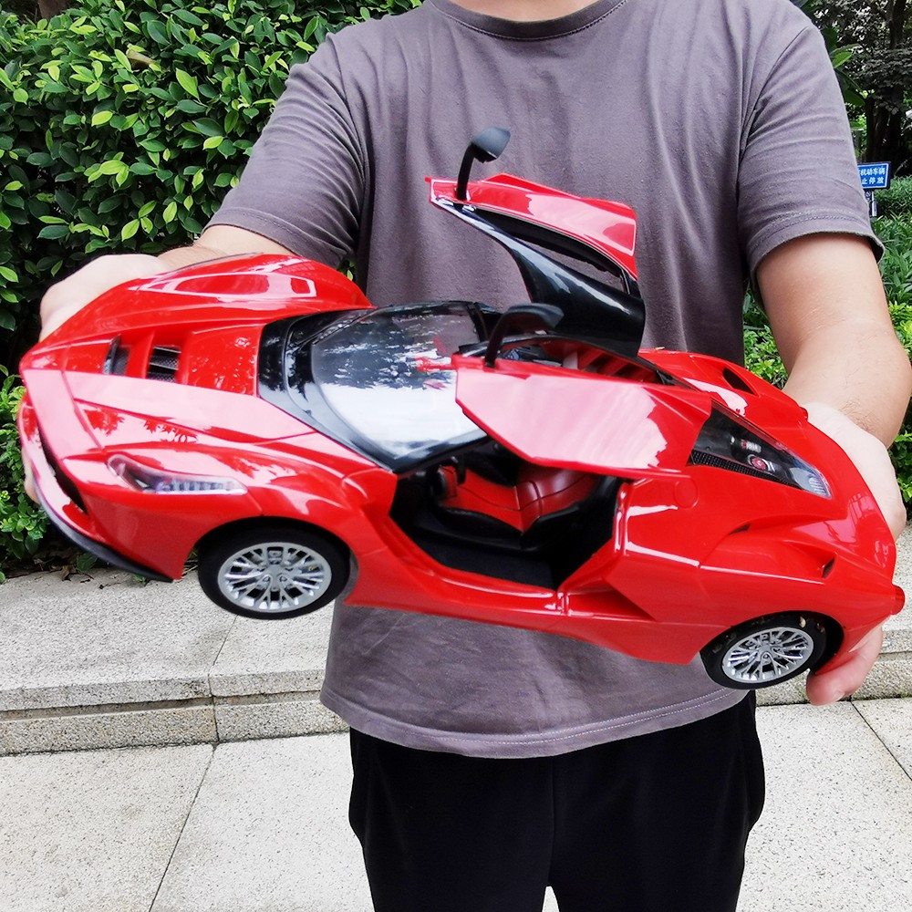 Paisible 1:14 Electric RC Car Classic Remote Control Vehicle with Openable Doors