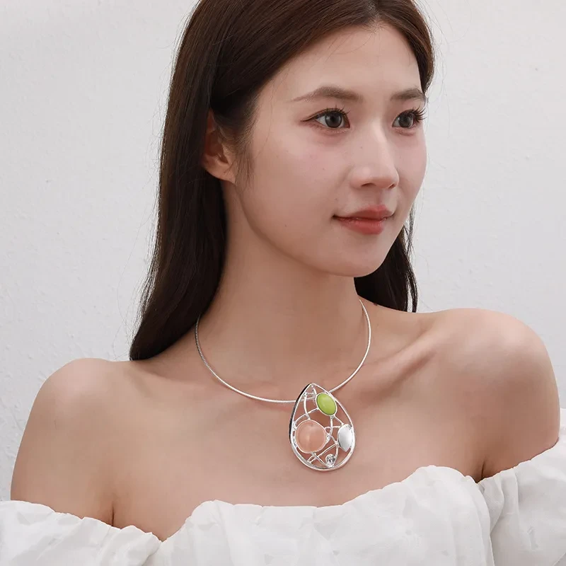 Niche Water Drop Geometry Pendant Design Clavicle Chain