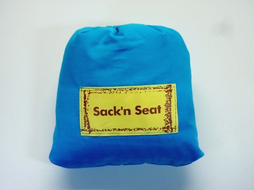 Bao Ma Takes Her Baby Out Of The Baby Chair Cover Bag