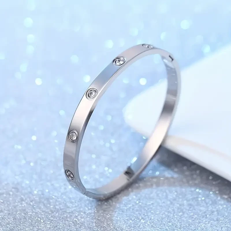 Titanium Steel Rhinestone Bangle Niche Oval Hand Jewelry for Ladies