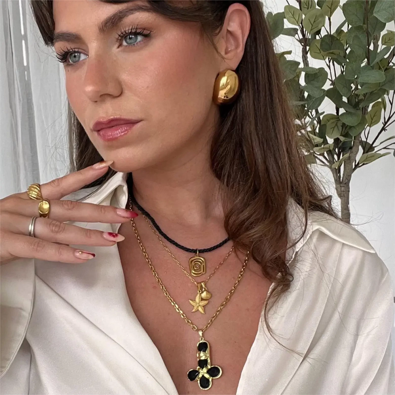 Beach Vacation Style Conch Abstract Sun Chain
