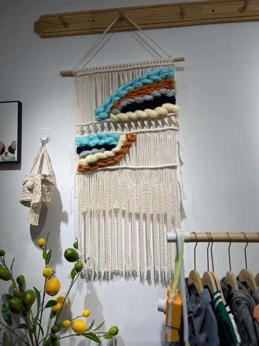 Colorful Tapestry Hotel Decoration Ideas
