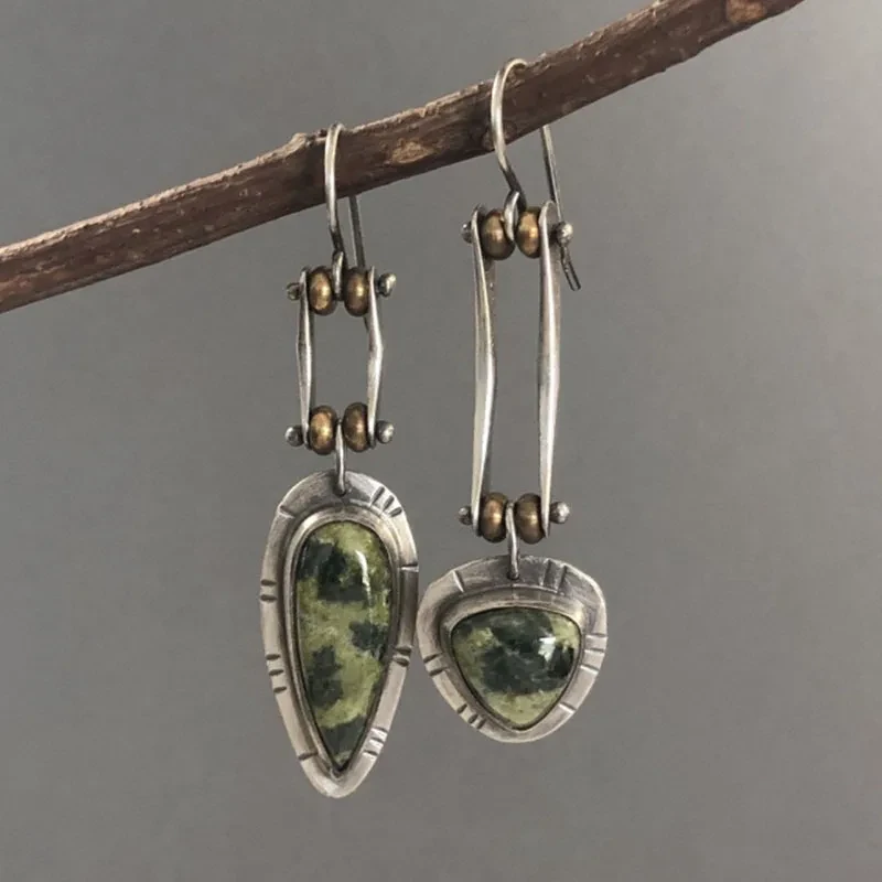 Simple Two-tone Irregular Long Eardrops