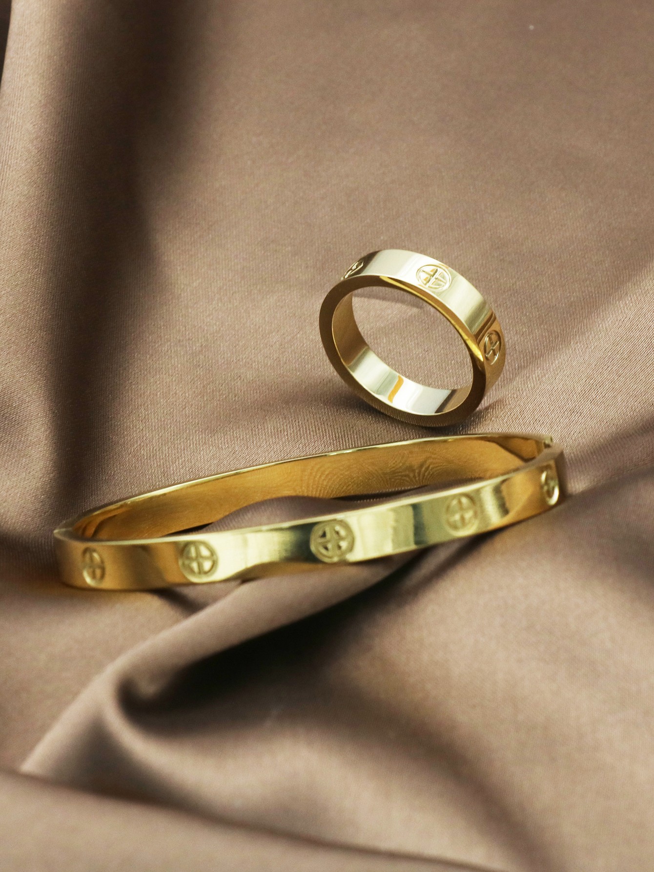 2pcs 6mm Width Fashion Design Couple Bracelets & Bangles