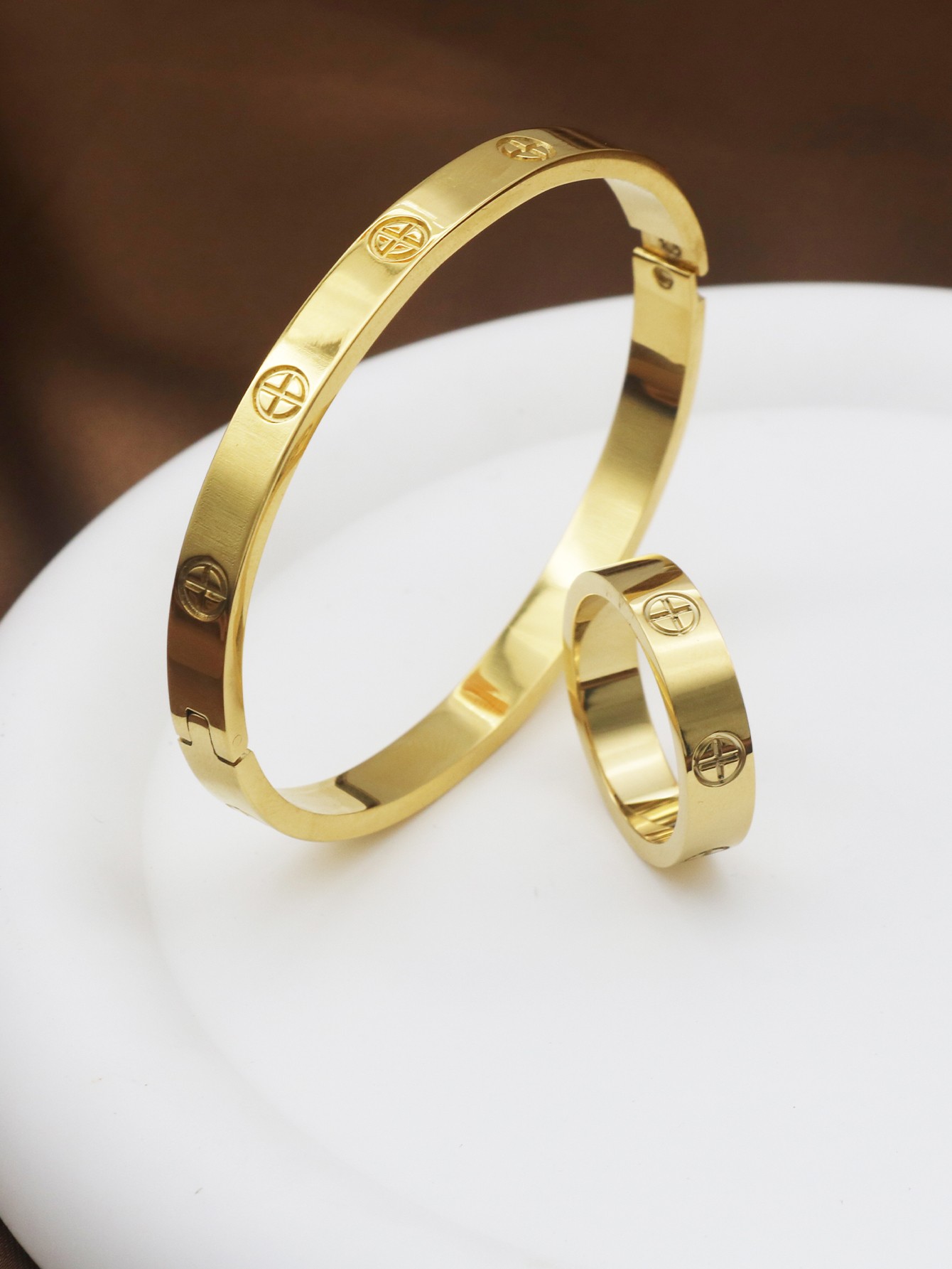 2pcs 6mm Width Fashion Design Couple Bracelets & Bangles