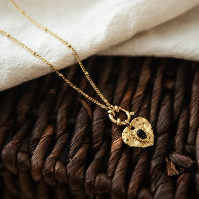 Natural Stone Peach Heart Titanium Steel Necklace French Simplicity