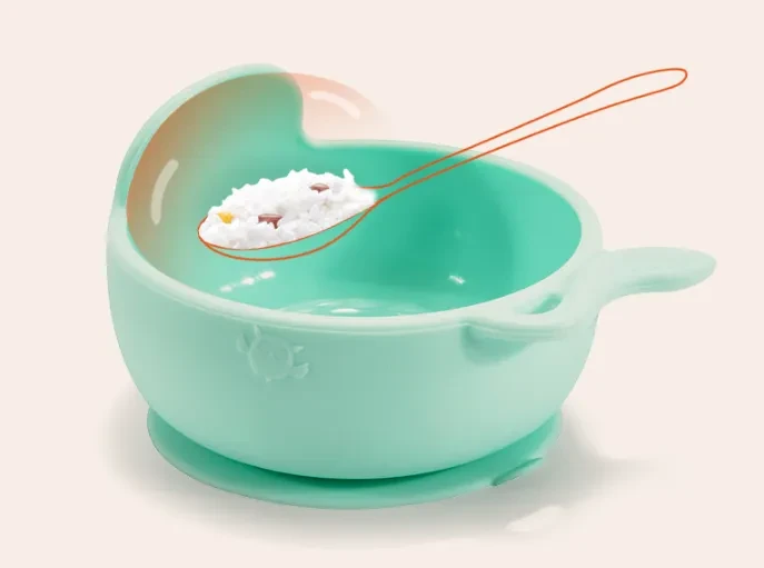 Children eating bowl