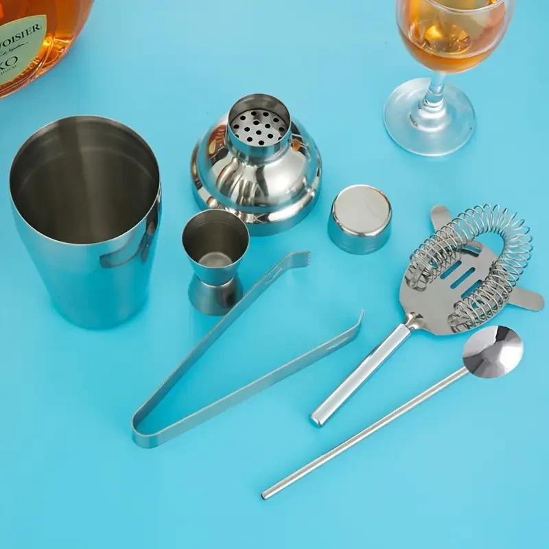 12-Piece Premium Cocktail Shaker Set With Bamboo Stand For Bartenders