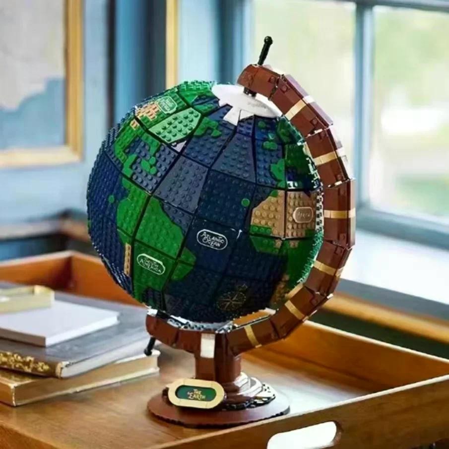 95335 2022 Expert MOC Bricks 2585PCS Earth Globe Modular Building Blocks