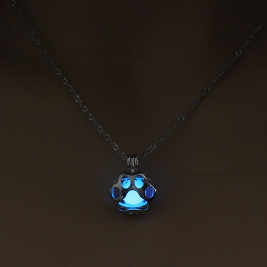 Animal night light necklace