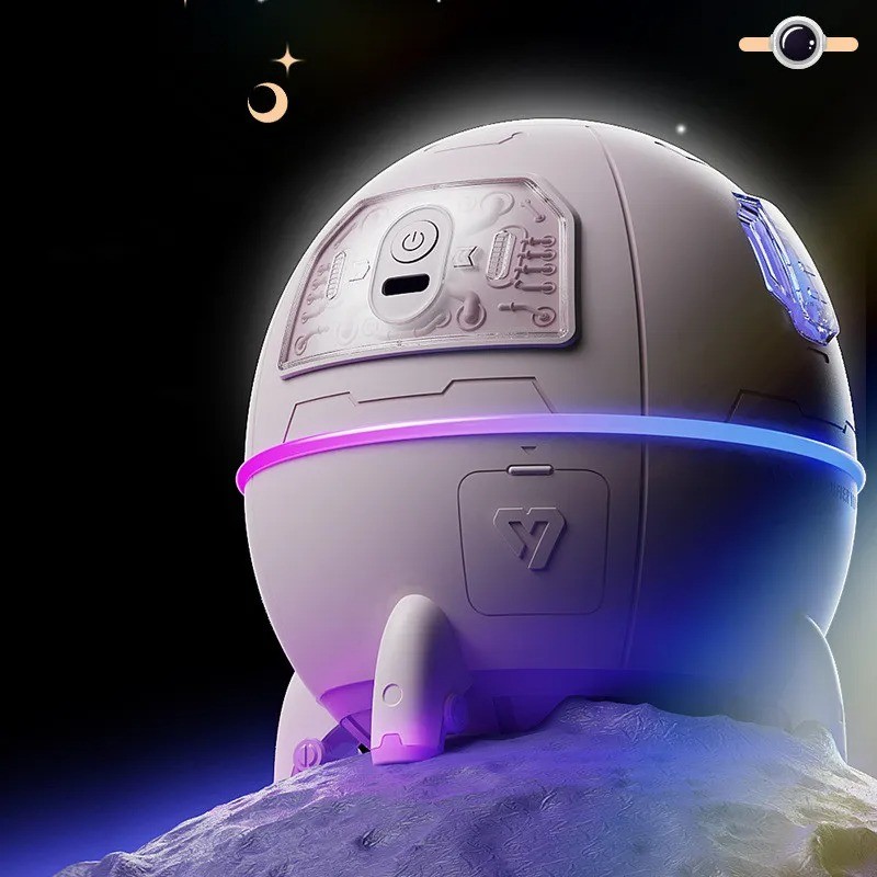 USB Astronaut Humidifier - Moisturizing Home Decor