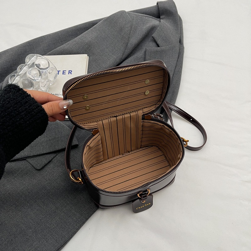 New Retro Easy Matching Shoulder Messenger Bag