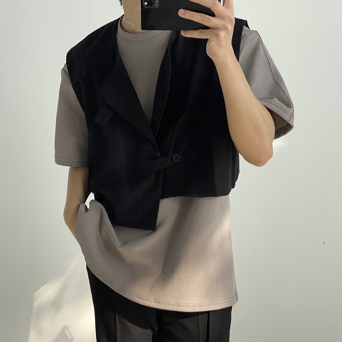 Korean Vest With Placket Left And Right Buckle
