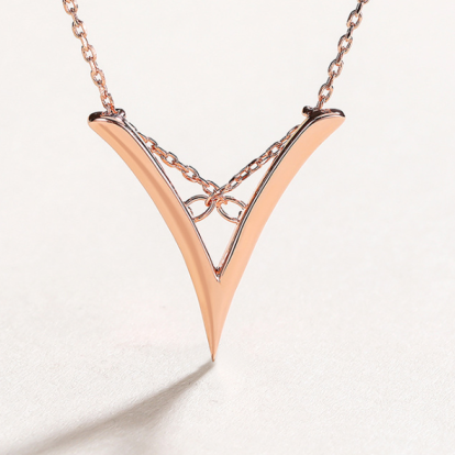 Women's V-shaped pendant necklace