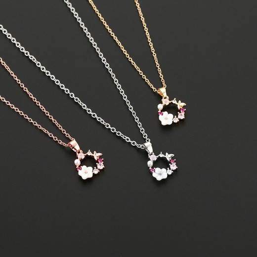 Flower garland rose gold necklace