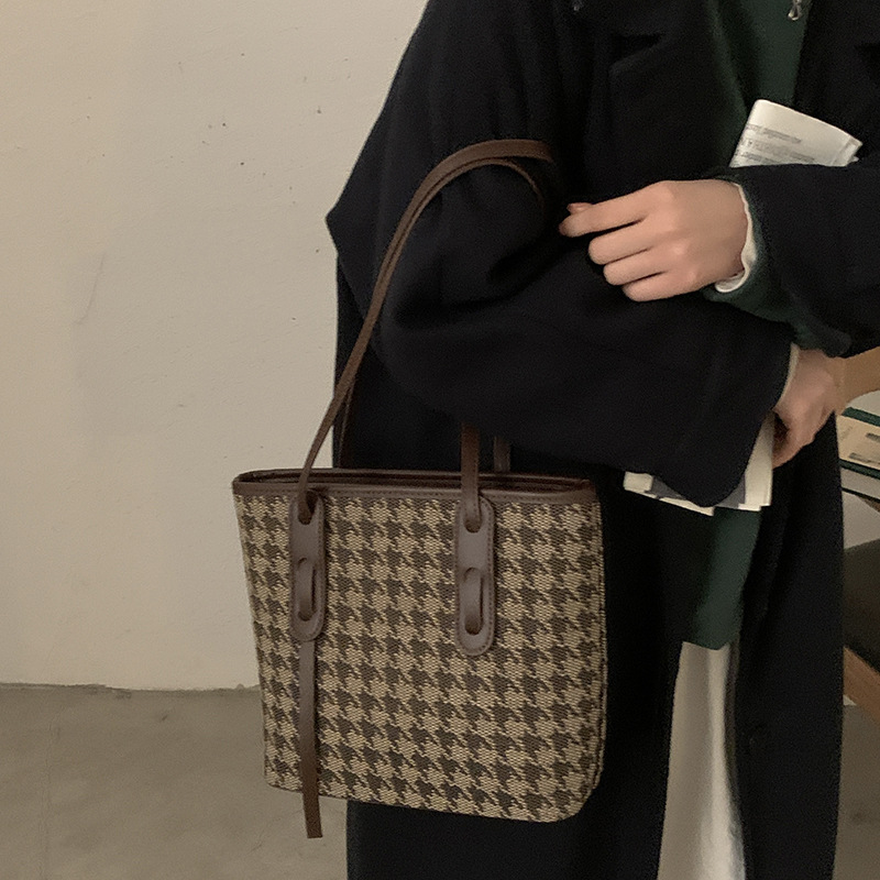 Large Bag Female Trendy Fashion Lattice Tote