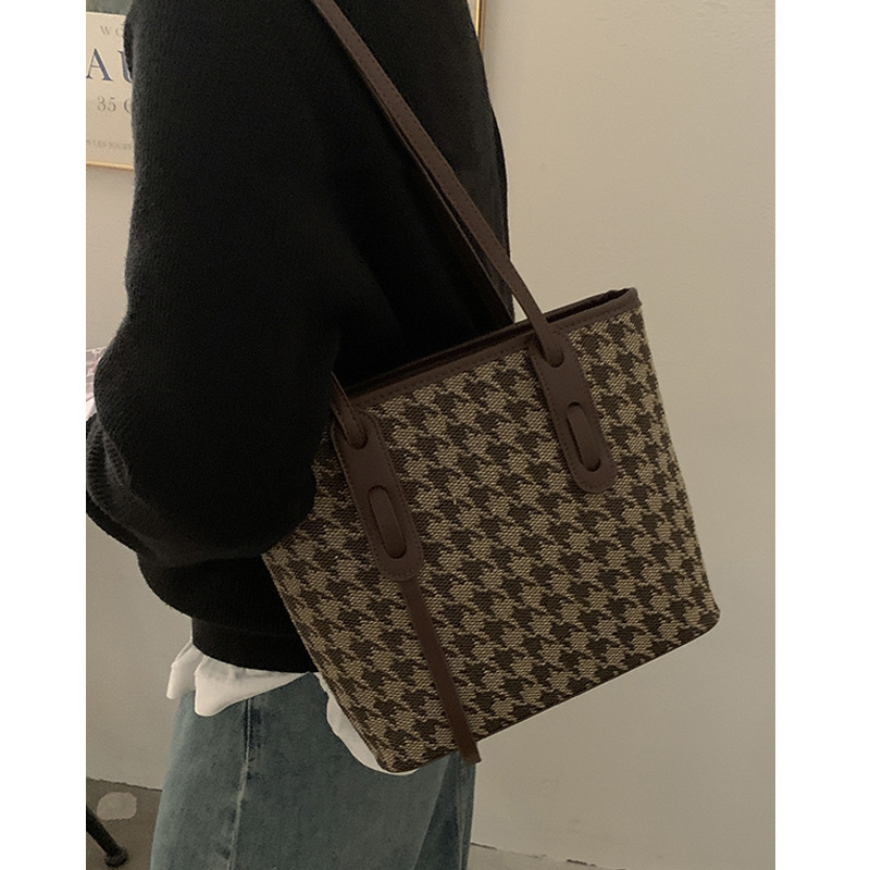 Large Bag Female Trendy Fashion Lattice Tote