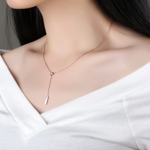Single diamond tassel pendant rose gold necklace clavicle chain