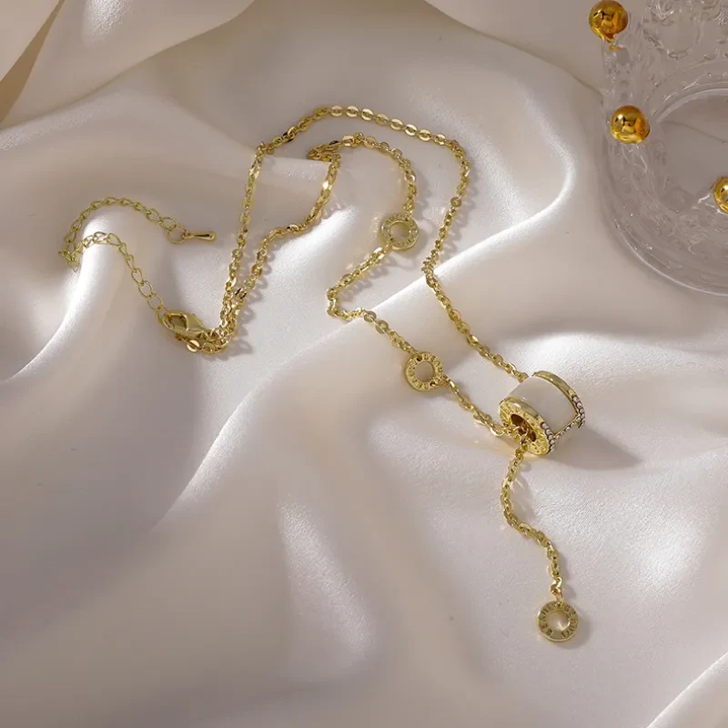 Korean Light Luxury Niche Opal Small Waist Cold Wind Clavicle Chain