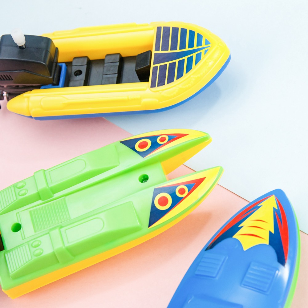 Classic Wind-Up Speed Boat Bath Toy - Floating Clockwork Toy