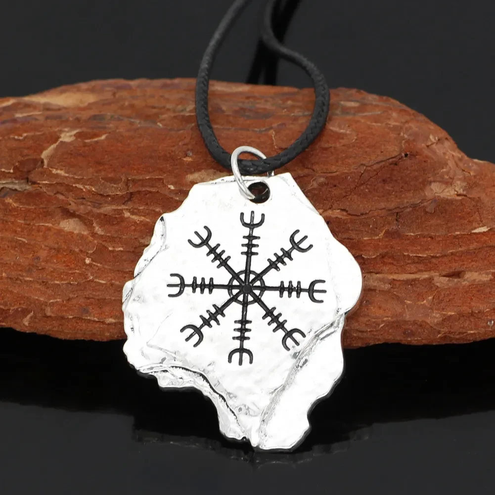 Nordic Culture Viking Men's Necklace Rune