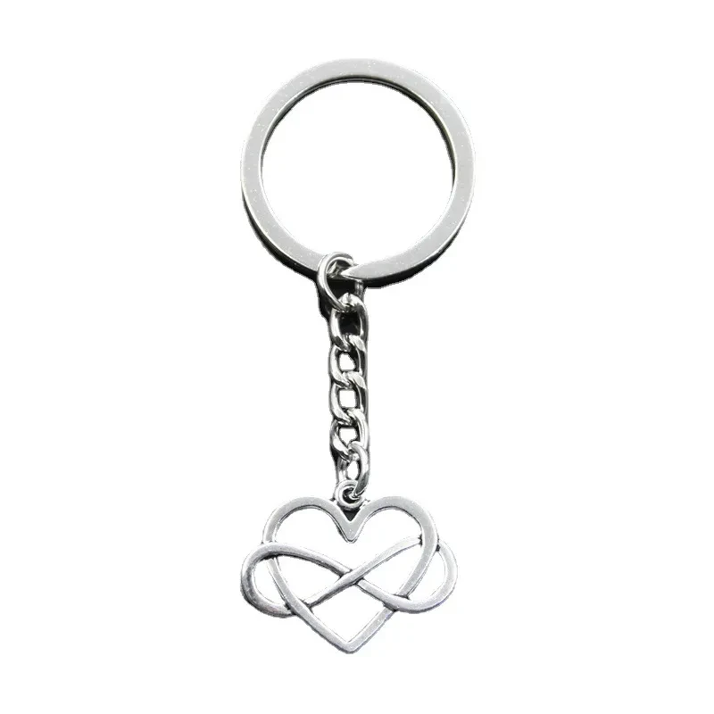 Men's And Women's Fashion Hollowed Heart Shape Eight-character Winding Keychain