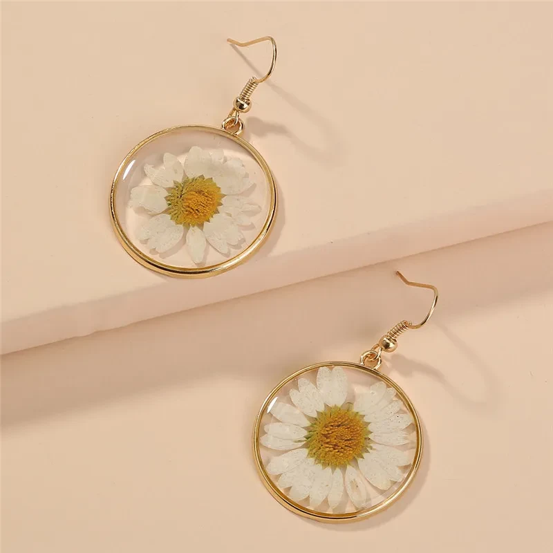 Natural Plant Dried Chrysanthemum Pendant Necklace