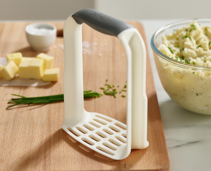 Potato Masher (White)  - Joseph Joseph Duo