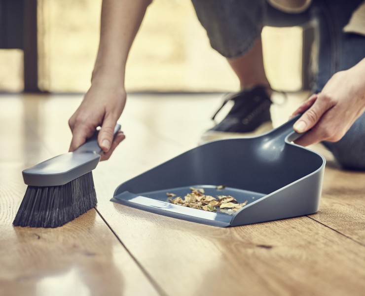 CleanStore Dustpan & Brush - Joseph Joseph