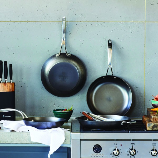Light Weight Cast Iron Cooks Pan 30cm - Stanley Rogers
