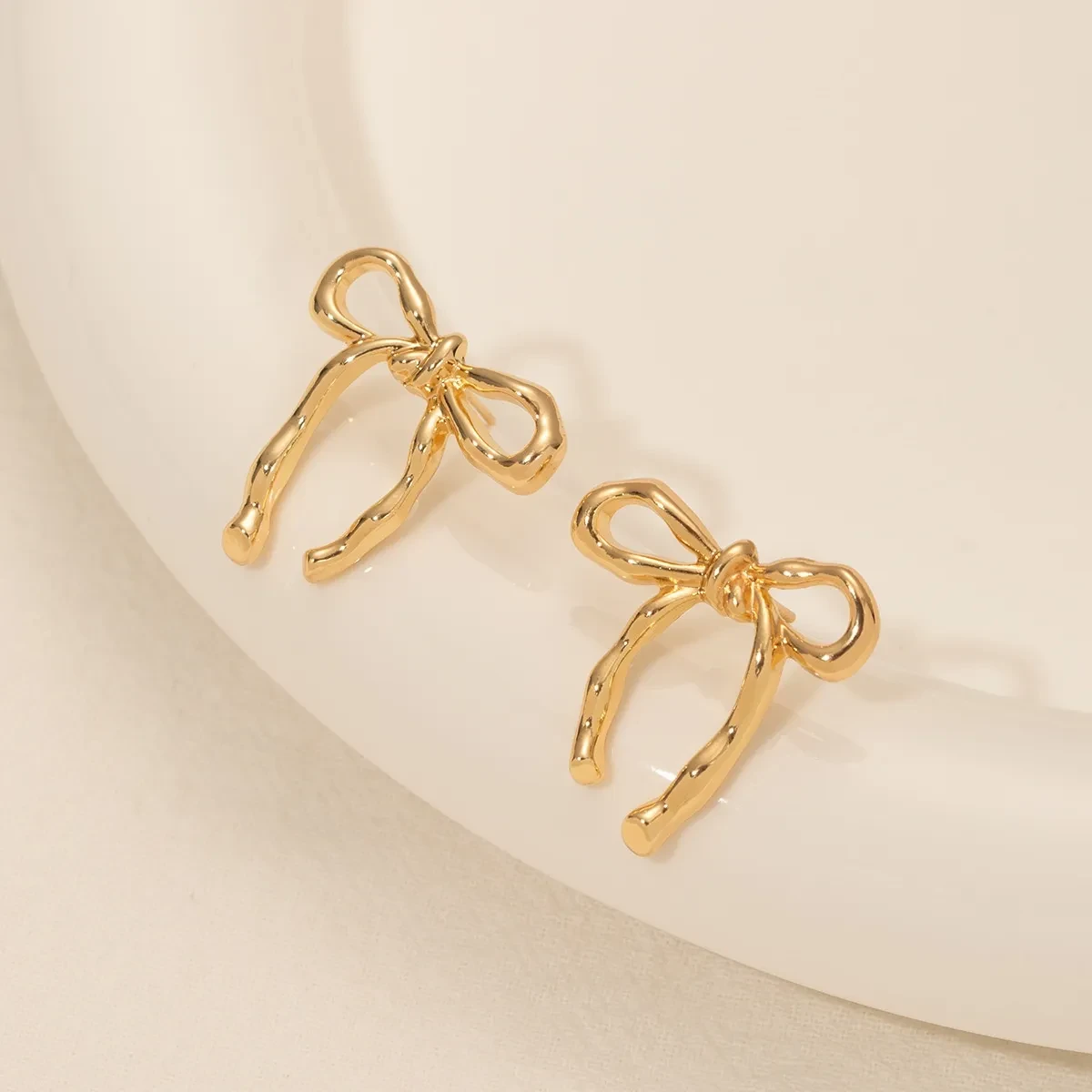 Gold Bow Stud Earrings Simple Fashion