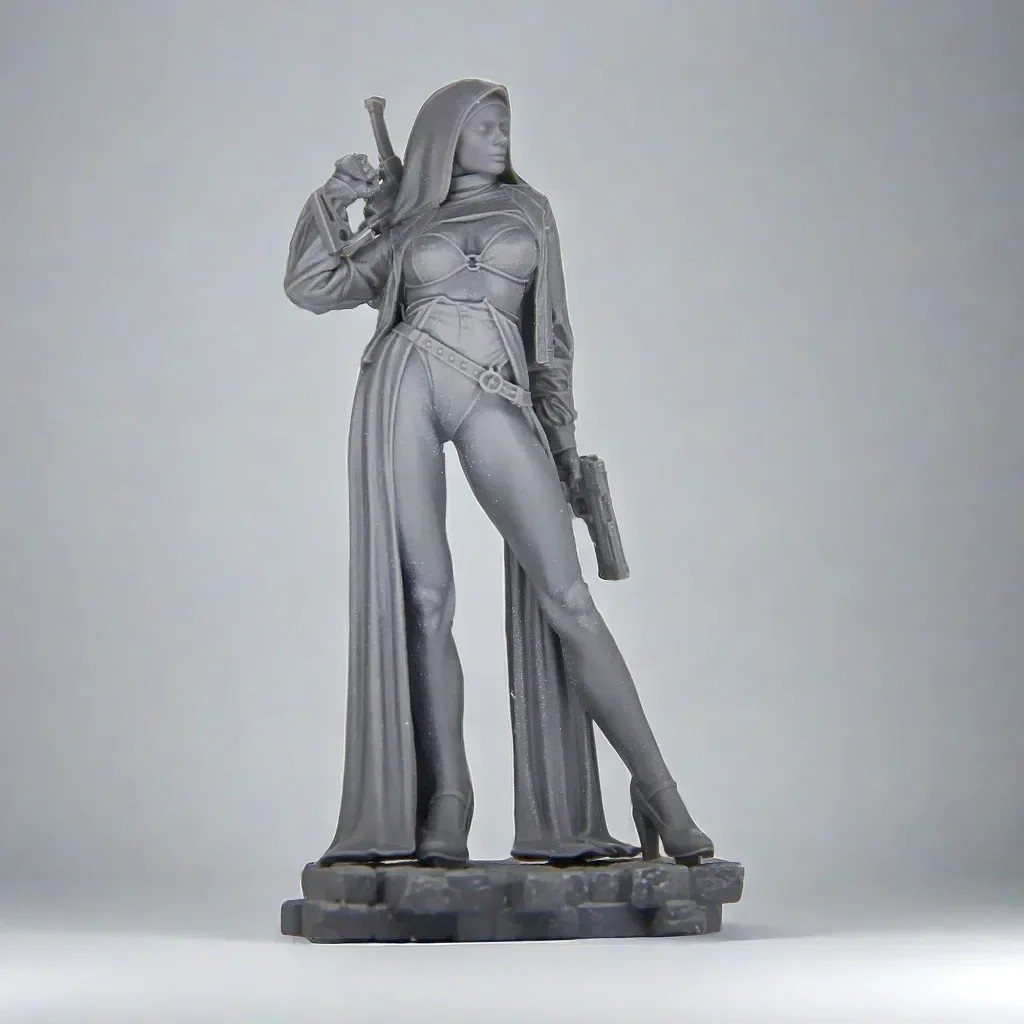 Woman With A Machine Gun Miniature Figure 1:24 Resin Model Kit