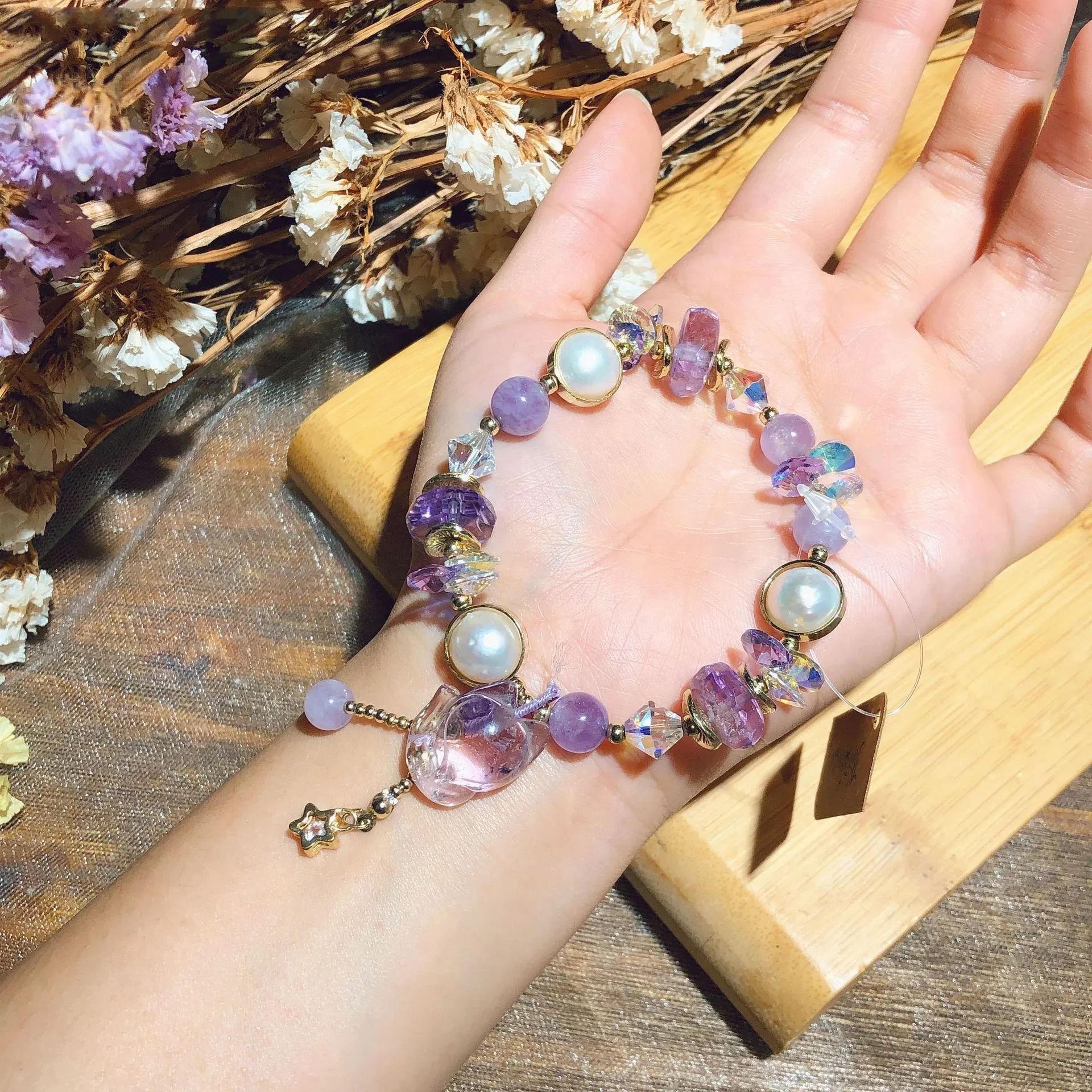 Amethyst Fox Pendant Baroque Pearl Bracelet