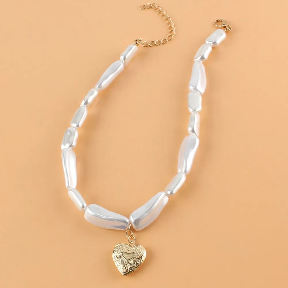 Alloy Love Pendant Pearl Necklace